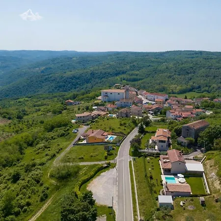 Vista Visinada *